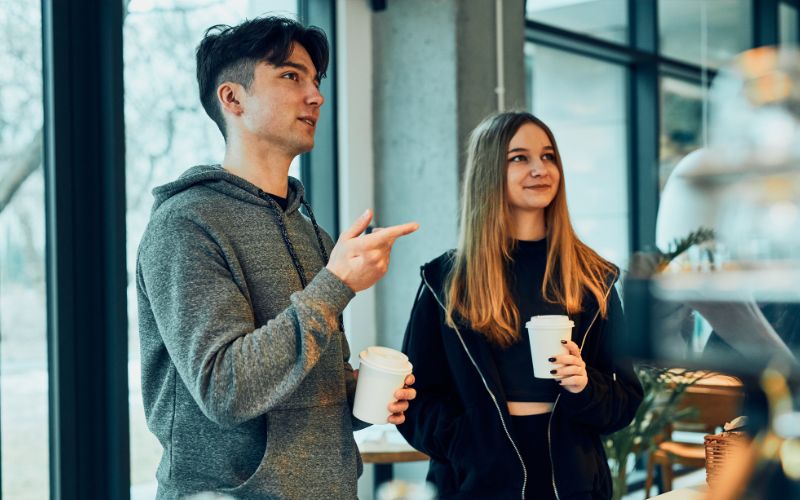 career-coffee-networking-denmark Job seeker meeting a mentor for an informational coffee conversation